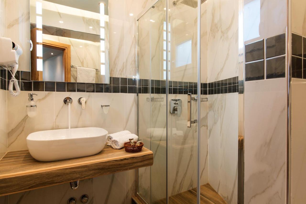 Angelica'S Deluxe Rooms In Adamas Luaran gambar