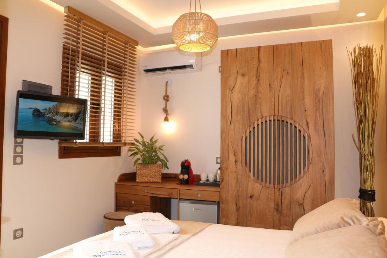 Angelica'S Deluxe Rooms In Adamas Luaran gambar