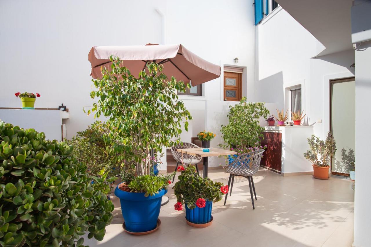 Angelica'S Deluxe Rooms In Adamas Luaran gambar