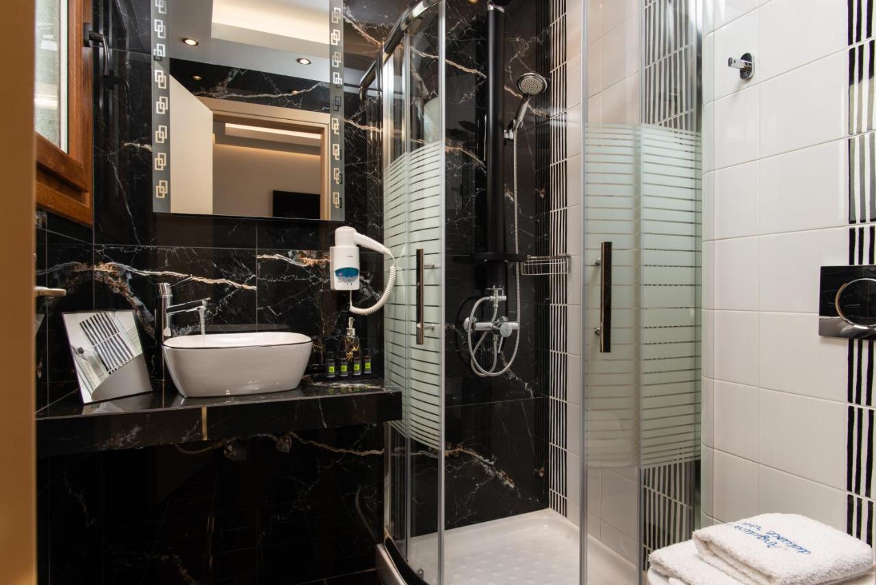 Angelica'S Deluxe Rooms In Adamas Luaran gambar