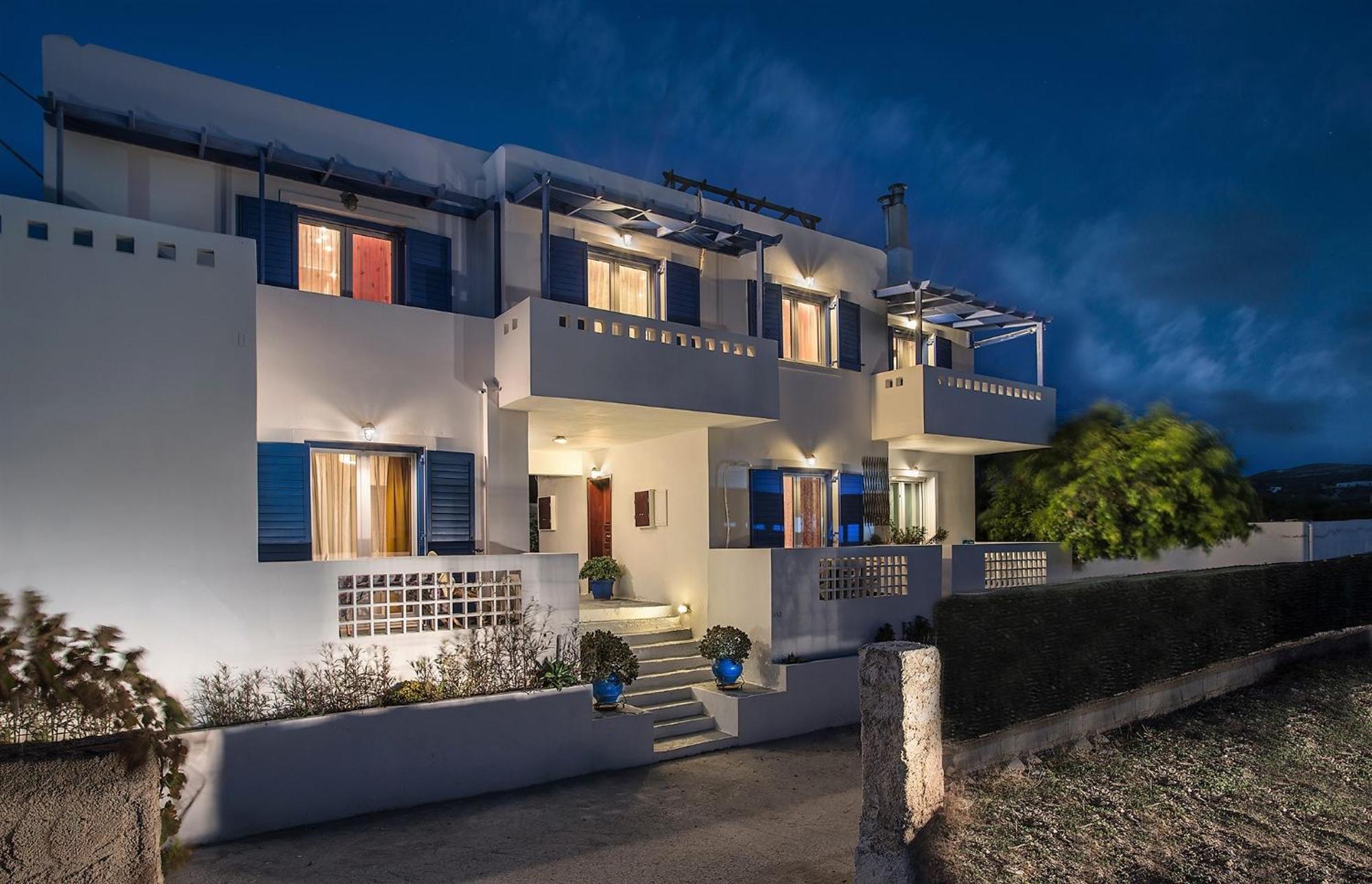 Angelica'S Deluxe Rooms In Adamas Luaran gambar